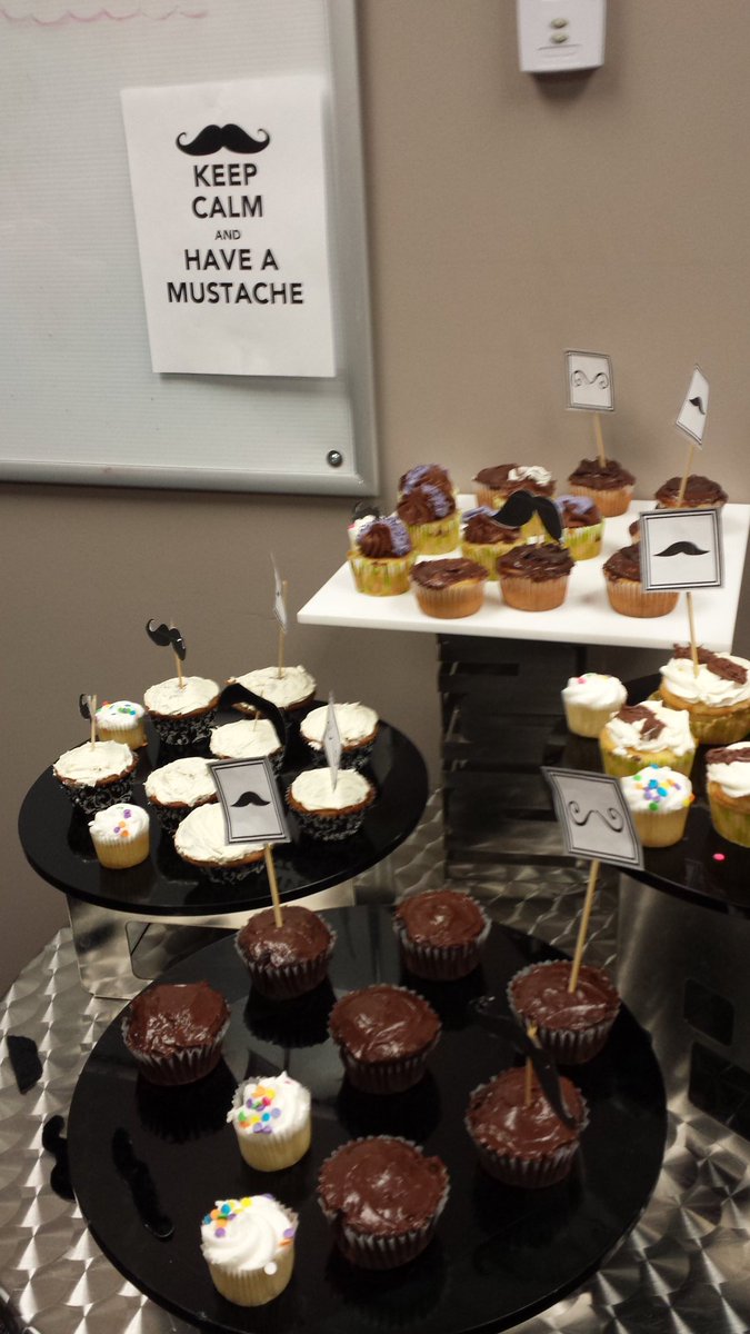 DwCorinne's tweet image. The Mo Sistahs are selling cupcakes For the Delta Sellecks #Movember  #mosistahs