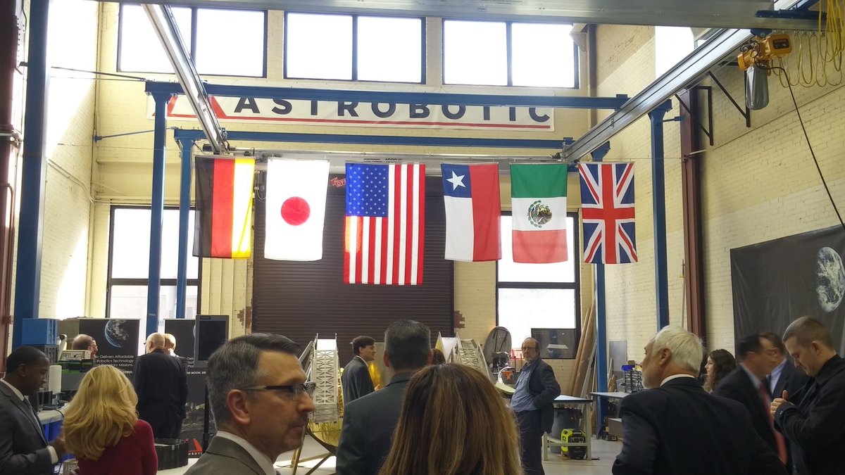 SpaceYinzer's tweet photo. Germany is now onboard with @astrobotic https://t.co/kDf0l91abJ