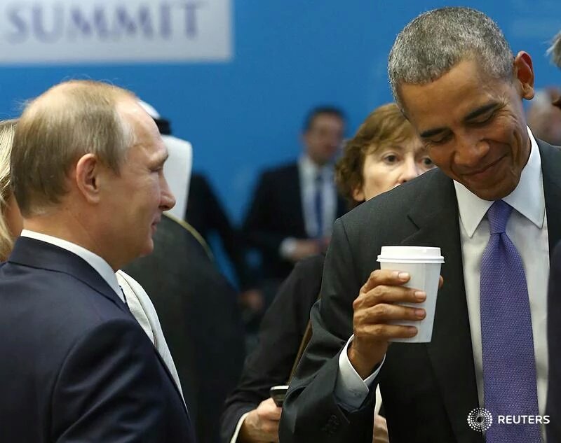 Flootoutcourt's tweet photo. -T'as vu Barack je t'ai amené un café
-Merci Vlad'
-Je peux larguer une bombe nucléaire sur Daesh maintenant?
-Lol https://t.co/af1ONa8WFS