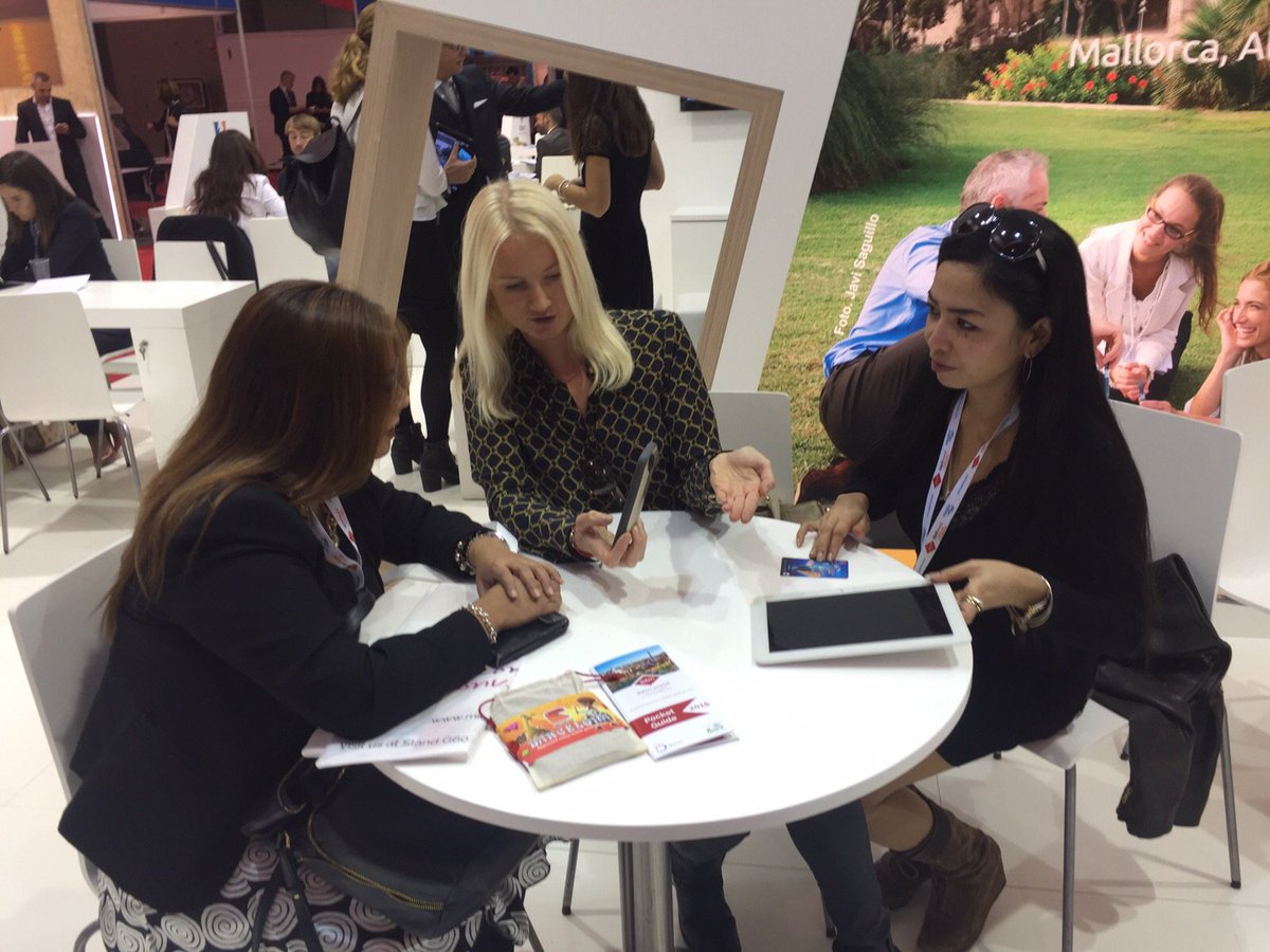 GeogamingBCN's tweet photo. @InQubatorBCN team is on fire presenting GeoGeming project on IBTM World in Barcelona #ibtmworld #ibtm15 https://t.co/QGzrs8FiJy