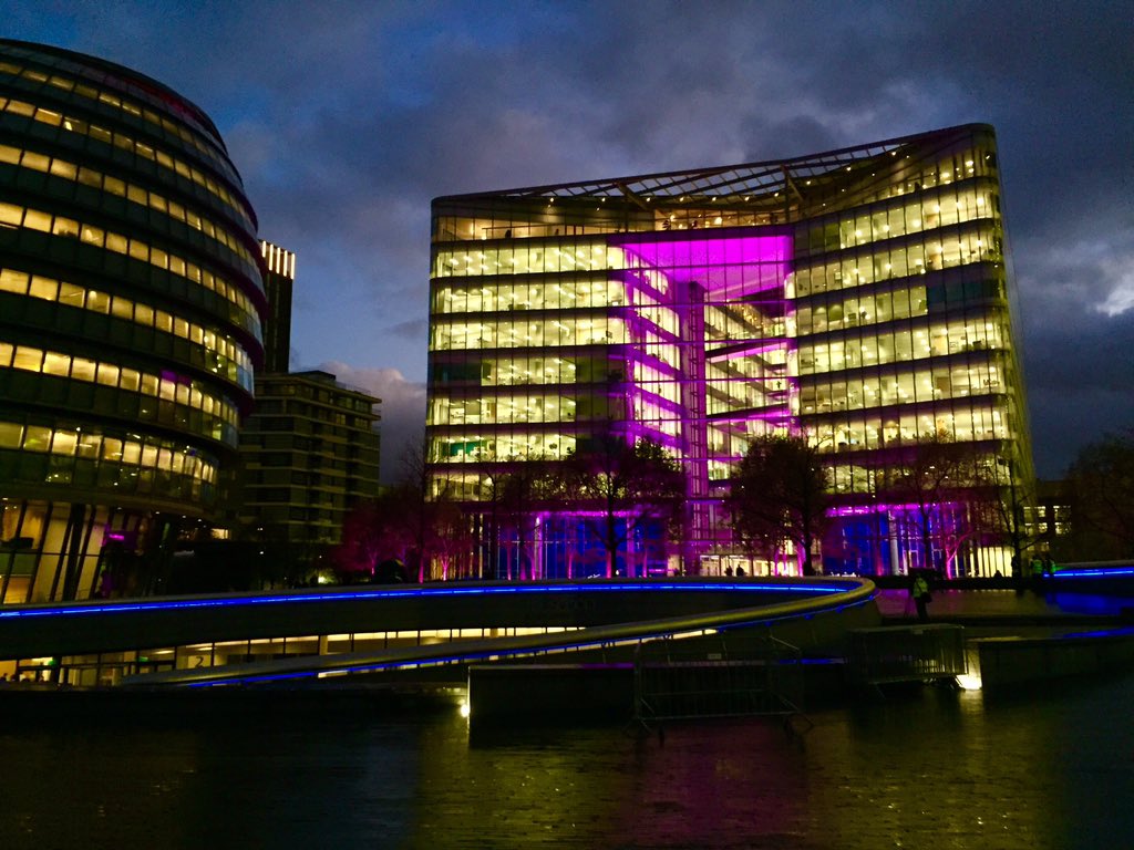 TheColorProject's tweet image. A perfect night for light. Supporting @IcklePickles on #WorldPrematurityDay bliss.org.uk/world-prematur… @NLegal_Global