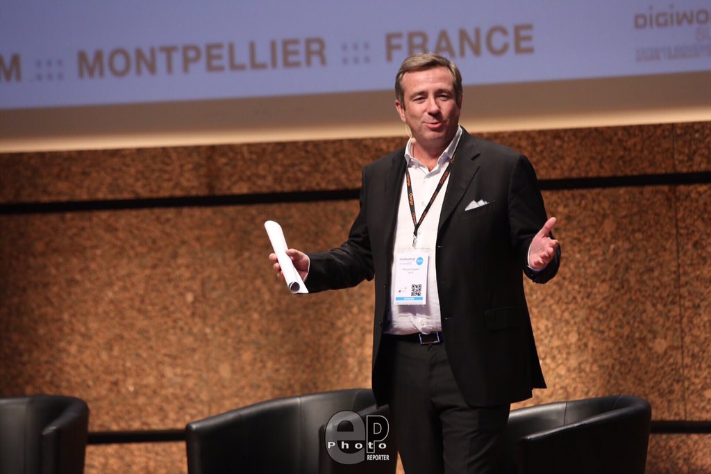 Epphotoreporter's tweet photo. Digiworld Week spécial session. @Jimmy_Wales #DWWeek15 #DWS15 #DWKnowledge https://t.co/3iKXdHbKb0