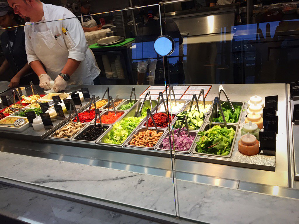 ValAroundTown's tweet photo. Trying out the new Piada restaurant! #piada #italianfastfood https://t.co/UPI5fsj5pd