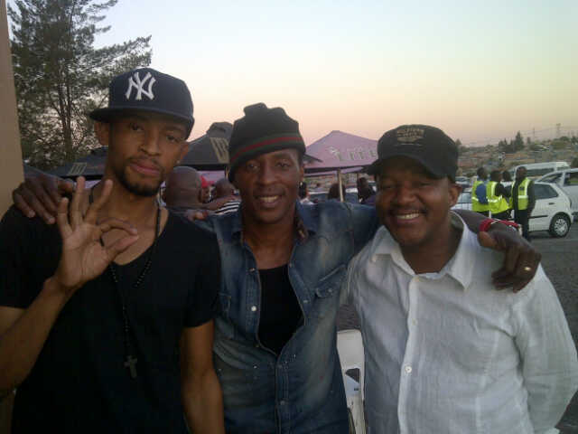 TM10 (@tmaksquared) on Twitter photo 