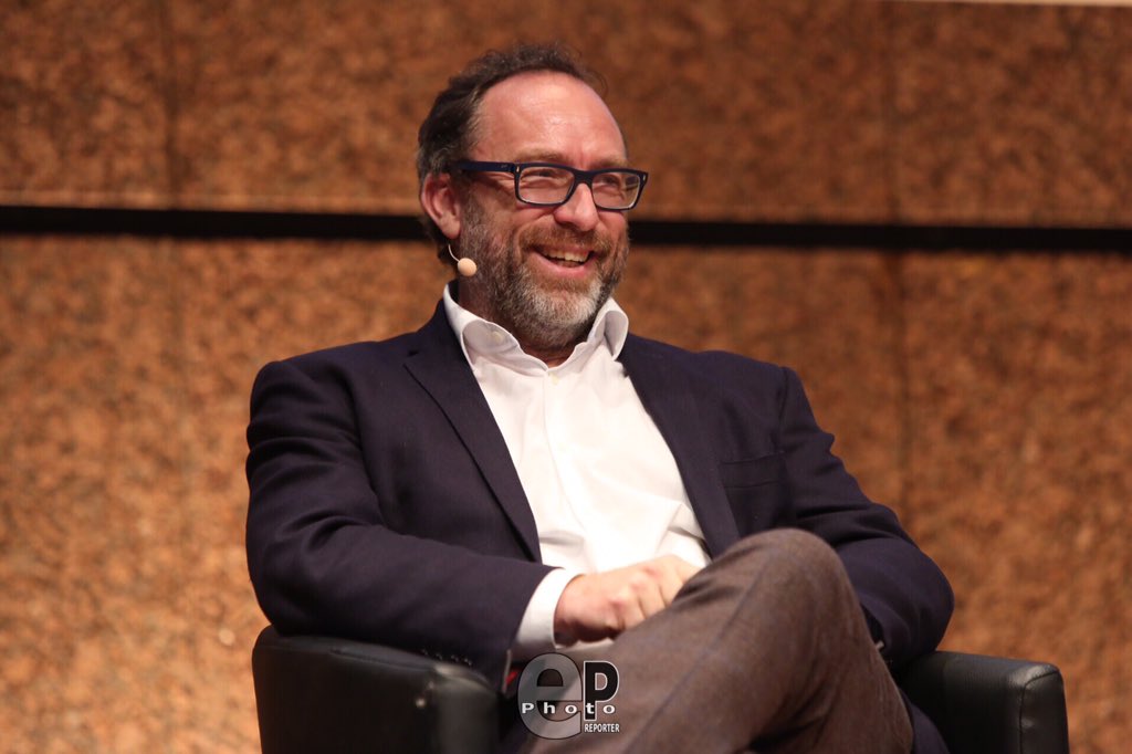 Epphotoreporter's tweet photo. Digiworld Week spécial session. @Jimmy_Wales #DWWeek15 #DWS15 #DWKnowledge https://t.co/KvwMbXVW4f