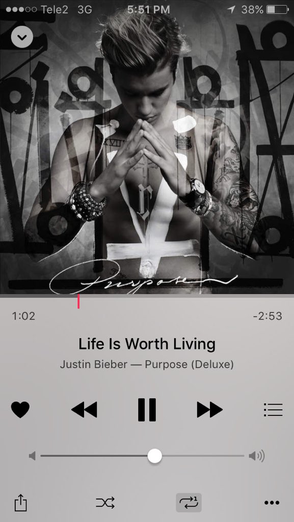 alvapersdotter's tweet photo. I've had #LifeIsWothLiving on repeat all day. It makes me feel so much better and his voice is just so perfect👌🏼😭 https://t.co/8XknyhmKxc