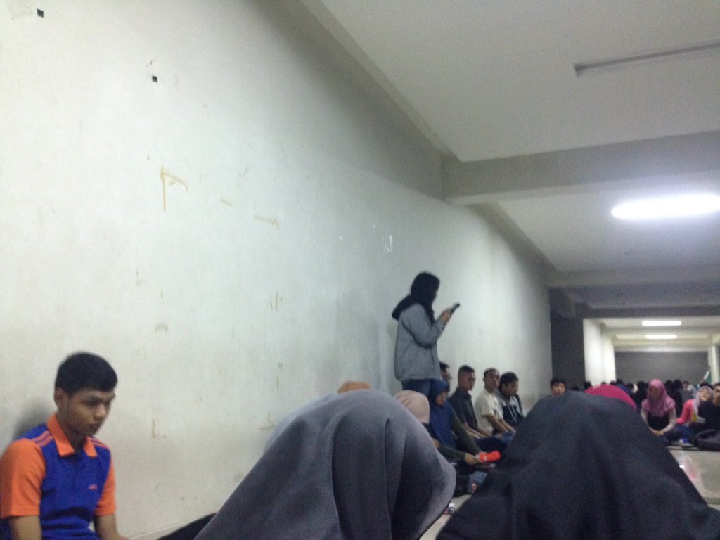 Ini adalah Ka Ijya. Ka Ijya lagi menjelaskan proker Pendidikan.