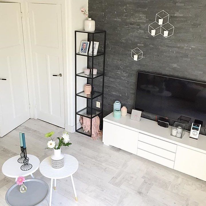 DontCrampMyBlog's tweet photo. I love @xcuseme.nl Instagram!this girl has the apartment I want ❤️ go &amp; check :) #interior… https://t.co/nAoC5GdXZC https://t.co/hARHZYNHKr