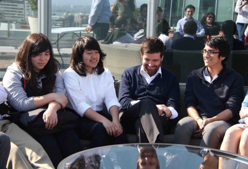 Belen_Educa's tweet photo. Los ejecutivos de #MatrixConsulting crearon fuertes lazos con alumnos @Belen_Educa Lee + en https://t.co/uOgfoL8smd https://t.co/QIgVyU80Hr