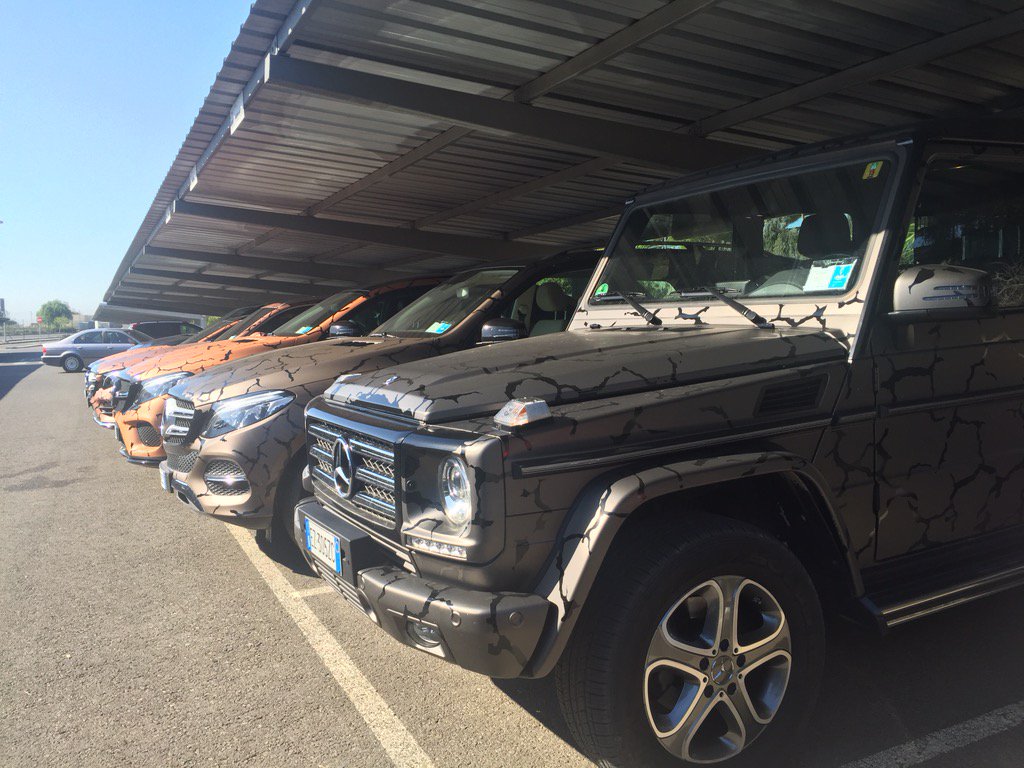 motori_it's tweet photo. Inizia il test drive insieme ai #suv #mercedesbenz nel deserto spagnolo #suvattack @MercedesBenz_IT @GarageItaliaC https://t.co/QwnssAMNpA