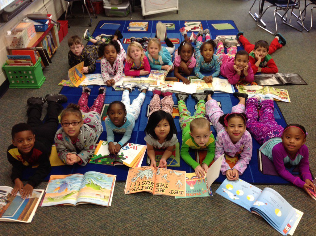 tgriffin_fle's tweet photo. We LoVe wearing pjs & reading our favorite books! @sukaratana_lcss @fle_media #readingisfun https://t.co/C7CH9GQKnJ