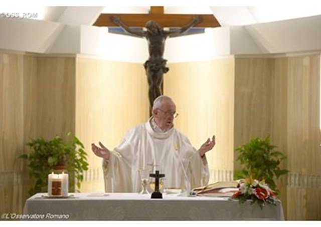 AGisotti's tweet photo. #PopeFrancis warns against temptations of leading a double life §RV https://t.co/XSZvWBNUW6 #SantaMarta https://t.co/EAIHoDRP38