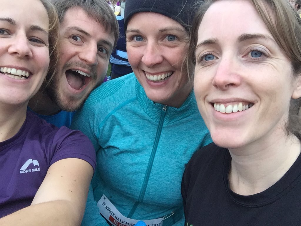 jaimeebarker83's tweet photo. @StNeots_half despite the wind a brilliant half marathon in my home town. Can't wait for next year 😜 https://t.co/3JJvwVOpMo