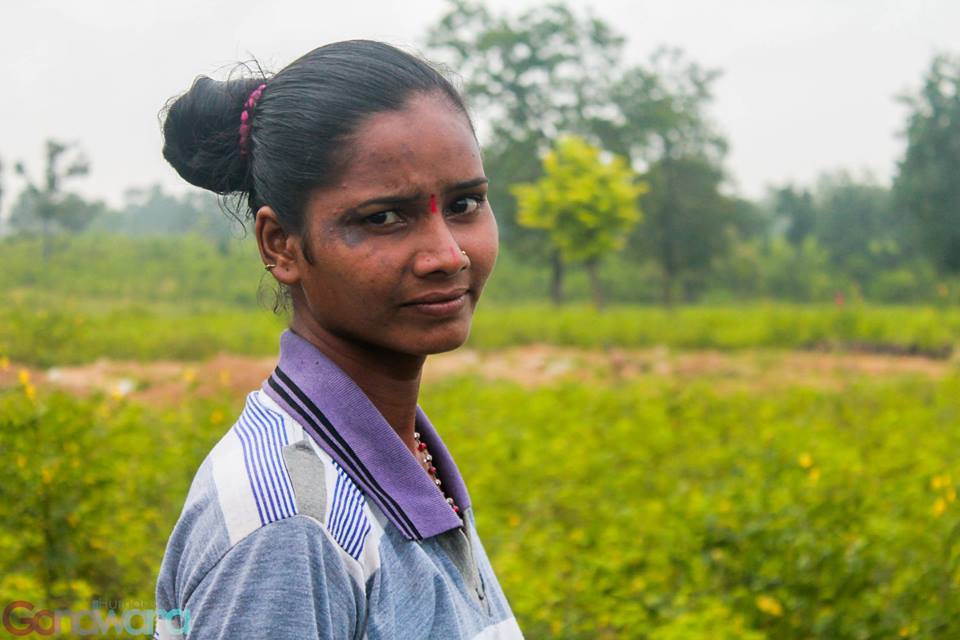 rising_in's tweet photo. Meet the Humans of Gondwana: A photo project on the adivasis of Chhattisgarh  https://t.co/5RavgcxVKU @scroll_in https://t.co/oMWlVJiWty