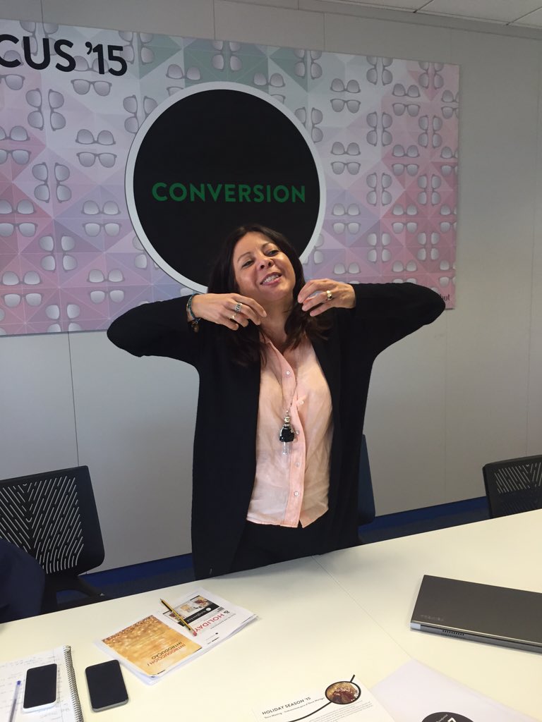 DeanKirby7's tweet photo. @SGHJDunaway Eileen sends kisses 😎😎 https://t.co/4VZ50HpS5i