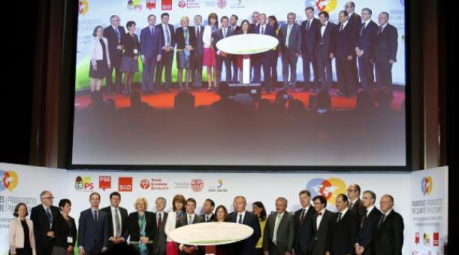 Climat: Paris meurtri accueille une COP21 décisive pour l'avenir de la planète bit.ly/1X4zuAa