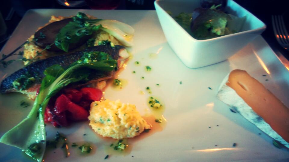 melkohlanta's tweet photo. Délicieux déjeuner au restaurant #questiondegout chez @AdelTopChef !!!
ça laisse un goût de reviens-y :-) https://t.co/CisTLIqzYn