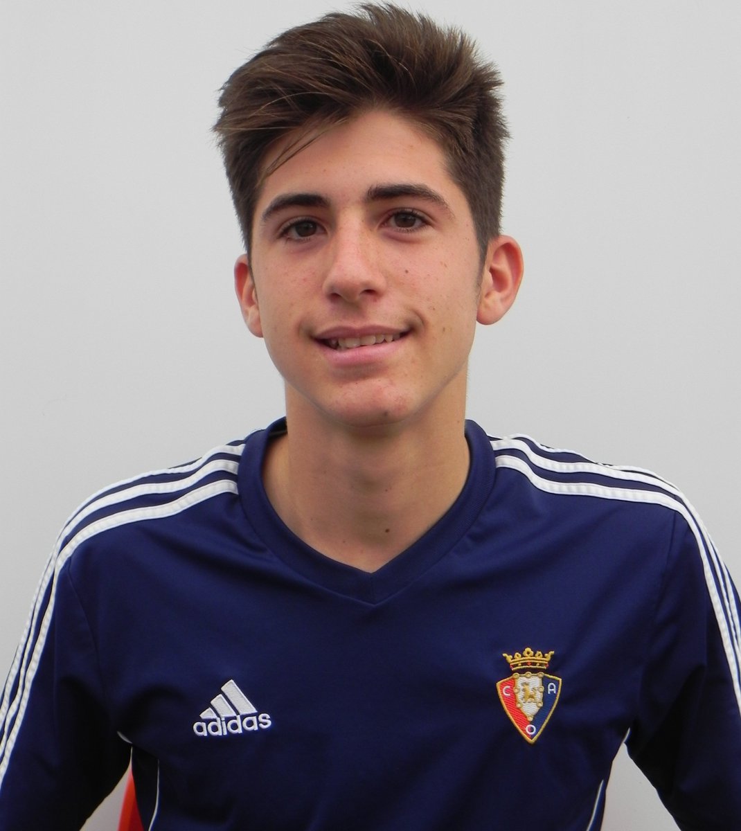 TAJONAR | Jesús Areso, lateral dcho. del Juvenil A ha sido convocado por la @SeFutbol Sub-17 (23-25 nov). 👏 #Osasuna