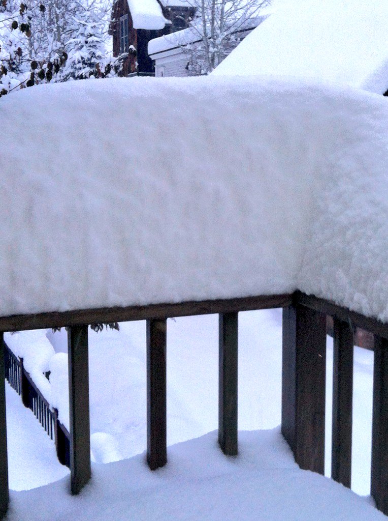 spkScott's tweet image. 22" #Snow in town of #Telluride   #snowtotal so far. what's up on mountain @Telluride ?@chris_tomer @DutraWeather