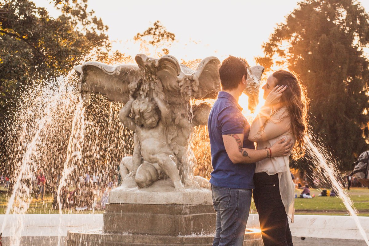 Love is in the air.
#fercassís #fotógrafo #sesiónpreboda #pareja #couple #atardecer #sunset #palermo #boda