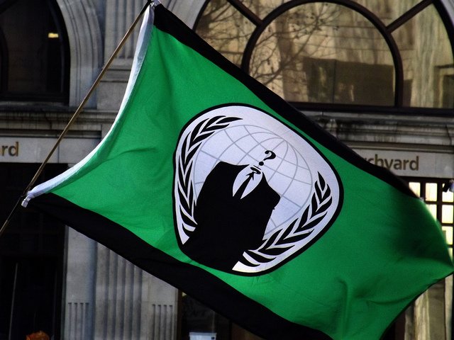 LatestAnonNews's tweet photo. Massive DDoS attack on ISIS websites coming up 12/4/15. Expect us. #OpISIS #BinarySec https://t.co/fxl3lBpz39
