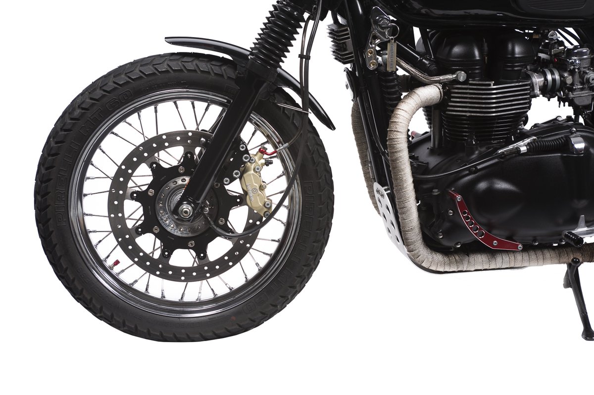 Firstracer73's tweet photo. Kit Brembo For Triumph Bonneville @Firstracer73 https://t.co/0lO2d6pJyZ