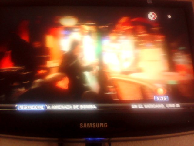 BADBANKSLYNCH's tweet photo. #PrimeroNoticias 
Viendo la cobertura de @CarlosLoret en mi casa https://t.co/ehdoosfnGy