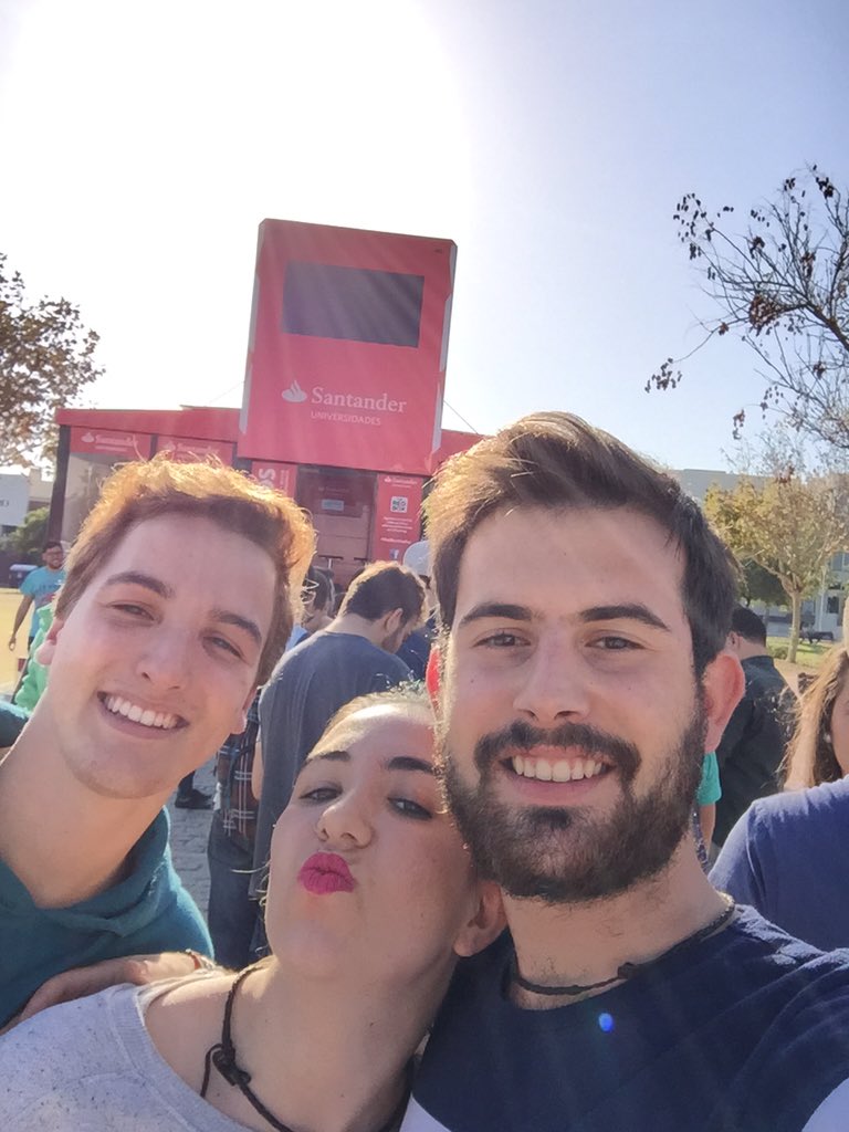 HMPedropablo's tweet photo. #RedBoxHuelva @SUmotorhome https://t.co/WLcDTf7xM7