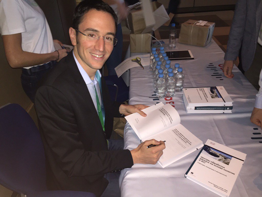 lucien avramov tweet media