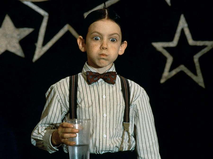 antena3com's tweet photo. ¿Recuerdas a Alfalfa de 'Una pandilla de pillos'? Descubre en @seestrena cómo ha cambiado https://t.co/J2qqsmHxvN https://t.co/3XrrMJmjdd