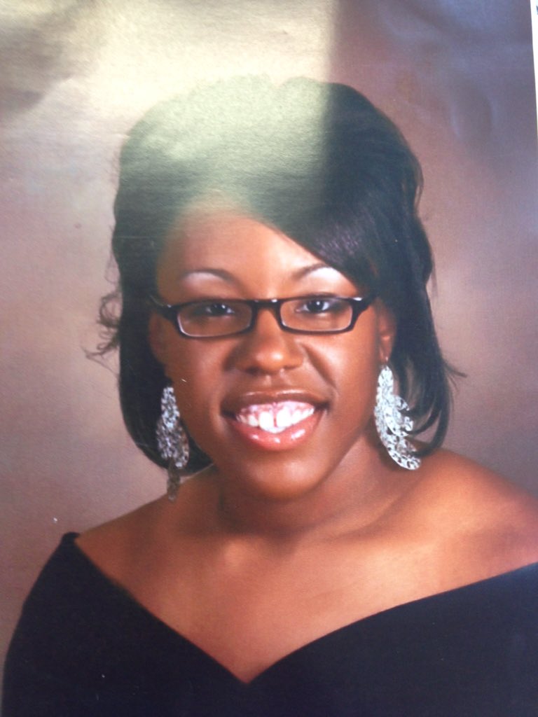 MMerritt_4's tweet photo. heavy hearted today 💜😭 but I know you'll be with me all day and all during my game 😊 you're truly missed #ripKamera https://t.co/UluTKHPoVo