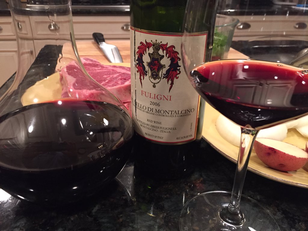 JohnMFodera's tweet image. Forza #Fuligni! tuscanvines.blogspot.com/2015/11/forza-… #tuscanvines @ConsBrunello @WineMktCouncil @Vino101net @lebonvinfr