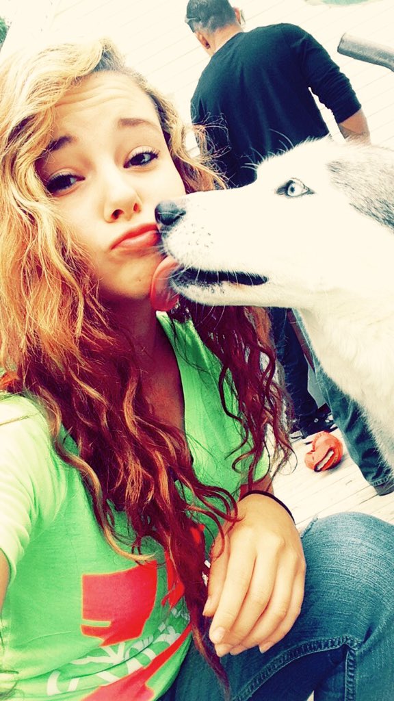 imMorganHughes's tweet photo. I wanna husky so bad๐ถ๐ฟ๐ฅ #WhoWants #GetItForMe https://t.co/cxPn0pwfcI