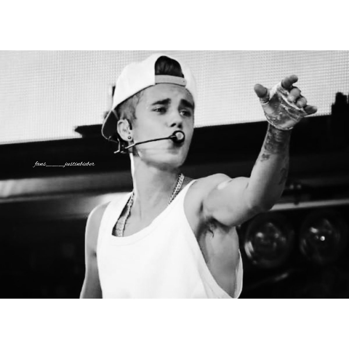 fans___jb's tweet photo. #justinbiber #justinbieber #movie #purpose #JBpurpose #sorry #illshowyou #whatdoyoumean #whereareunow #thefeelling https://t.co/9J6TxQKNfp