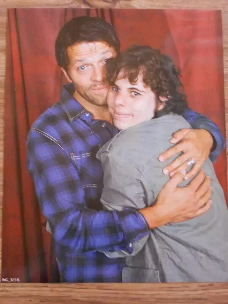 Sunnyfan09's tweet photo. @SPNfreaks Me &amp; @mishacollins first SPNCon highlights #NJCon2014 ft @Mark_Sheppard &amp; @dicksp8jr #SPNFamiIly https://t.co/6iqo6oJ7v2