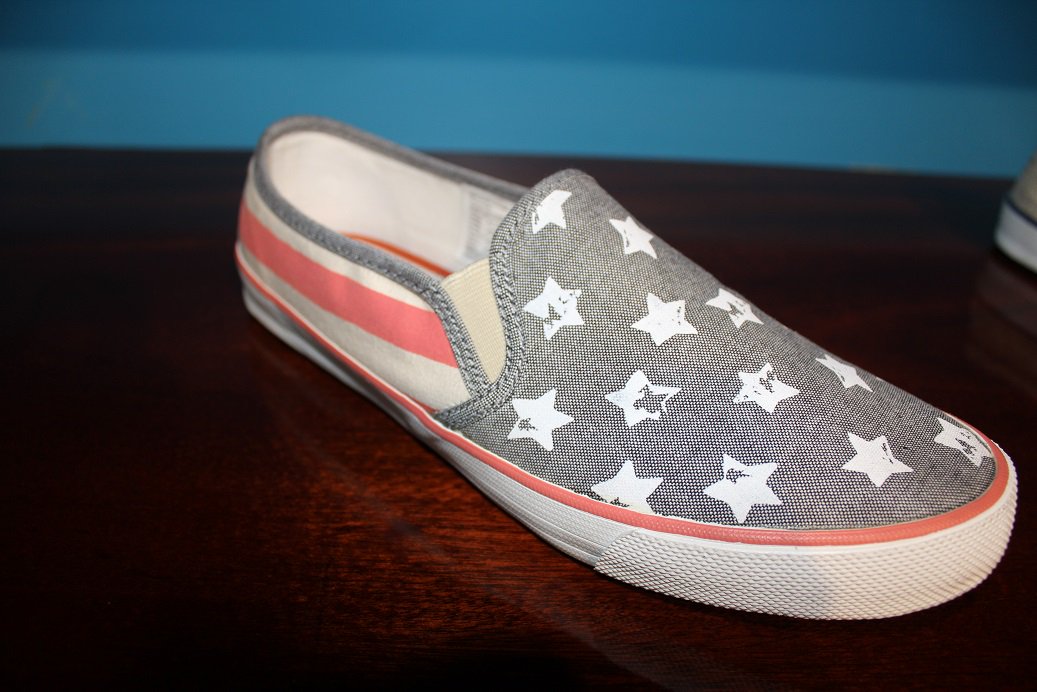 Urbanfly507's tweet photo. ¡No es por nada pero estas zapatillas #Urbanfly están picando! https://t.co/4fWRq6K5UX