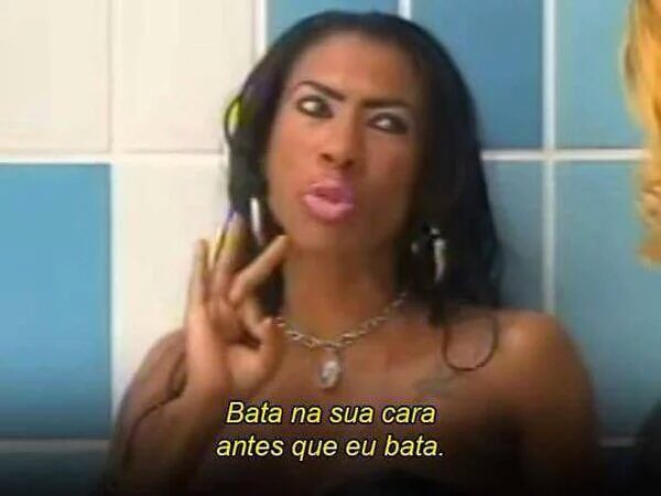 BrasilLM's tweet photo. "Teve alguma mudança de última hora no álbum?"
"Sim, Love Me Or Leave Me quase não entrou no álbum." -Jesy https://t.co/jHeJOuGnNN
