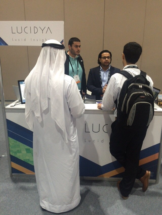 GIS_TIC's tweet photo. توافد الزوار و اطلاعهم على منتجات شركة #LUCIDYA احد الشركات الناشئة من المركز
#EsriMENAUC
#GISTIC https://t.co/HyxYOBJkiM