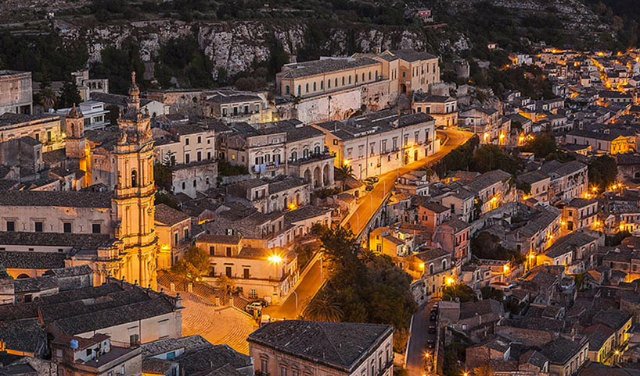 ModicaTaxi's tweet photo. #panorama #modicano #Modica #Sicilia @Siciliantimes https://t.co/p4SGwSrIxg