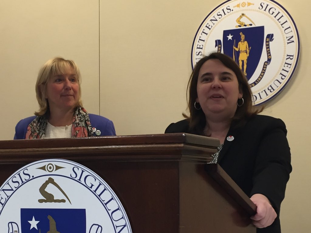 thopcroft's tweet photo. @am_ferrante @KarenSpilka inspiring kids- future self driving cars, drones, health- @masstlcef @Mass_Tech @MassCAN https://t.co/VAE8qXKDhZ