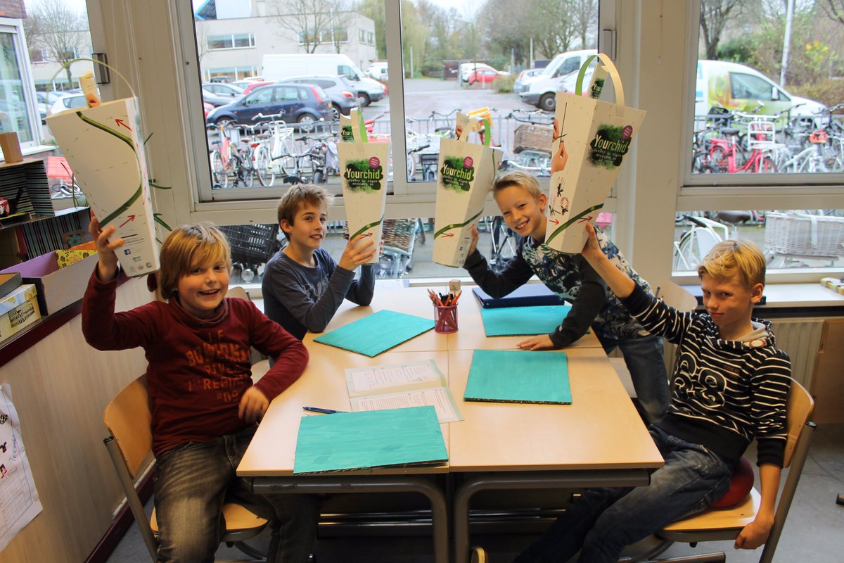 TerLaakOrchids's tweet photo. De komende 12 weken gaan de leerlingen van Basisschool De Overplaats aan de slag met Yourchid! Wat een enthousiasme! https://t.co/6GEDAQRxXg