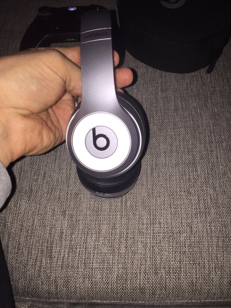 FFridstrom's tweet photo. @Neeoo79 sjukt nöjd hittills, duger för de tillfällen ja lyssnar på musik :) https://t.co/7ukwIqPaRv