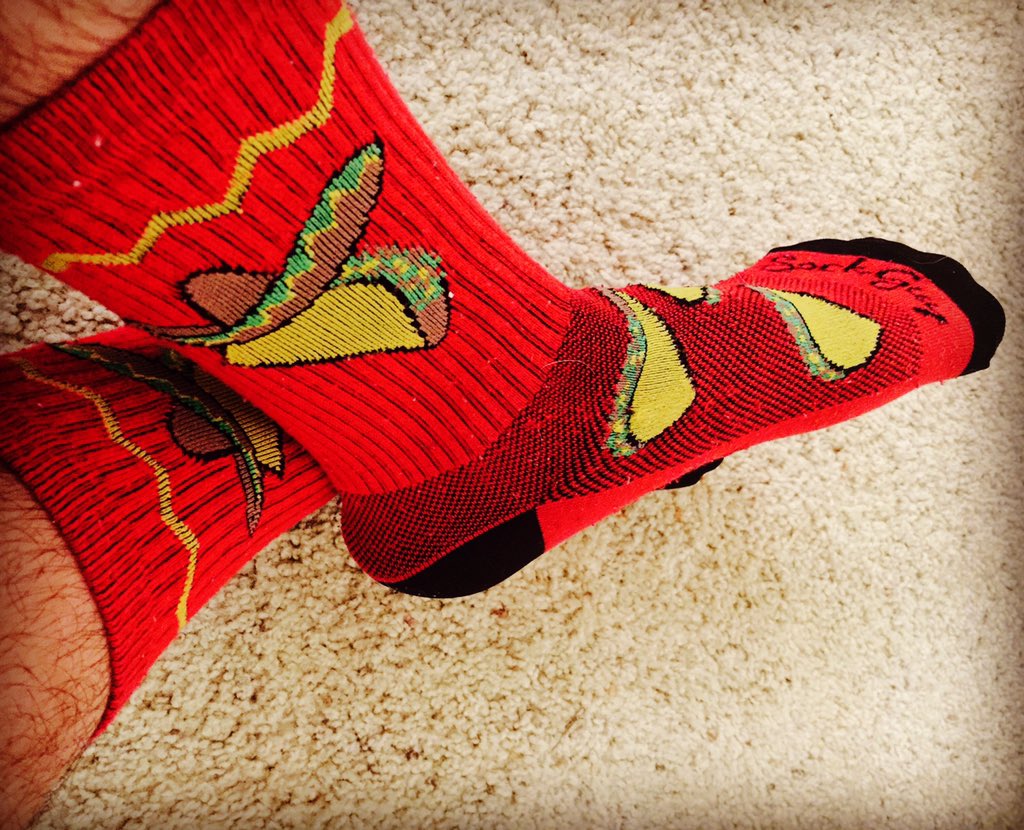 Jesbfrank's tweet photo. Rockin my "Taco Tuesdays" 🌮🌮 

#socksoftheday #mustbethesocks #sockgame #sockswag #sockguy #tacos #tacotuesday https://t.co/AWHZkO2PDv