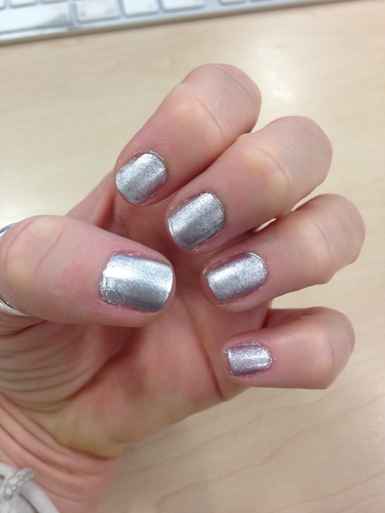 Jesshenley's tweet photo. @nailsinc #shaketopaint yes it does!!!  Amazing. #nailrevolution https://t.co/eRv018U6pP