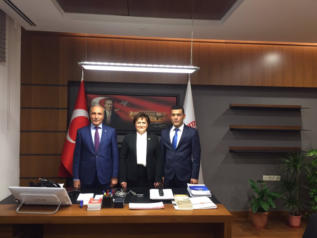 fdemetsari's tweet photo. Kozan İlçe Başk.Veli Gelebek ve teşkilattaki arkadaşlarımız Yeni dönemimizin ilk gününde bizleri yanlız bırakmadılar https://t.co/MK2CO1tDws