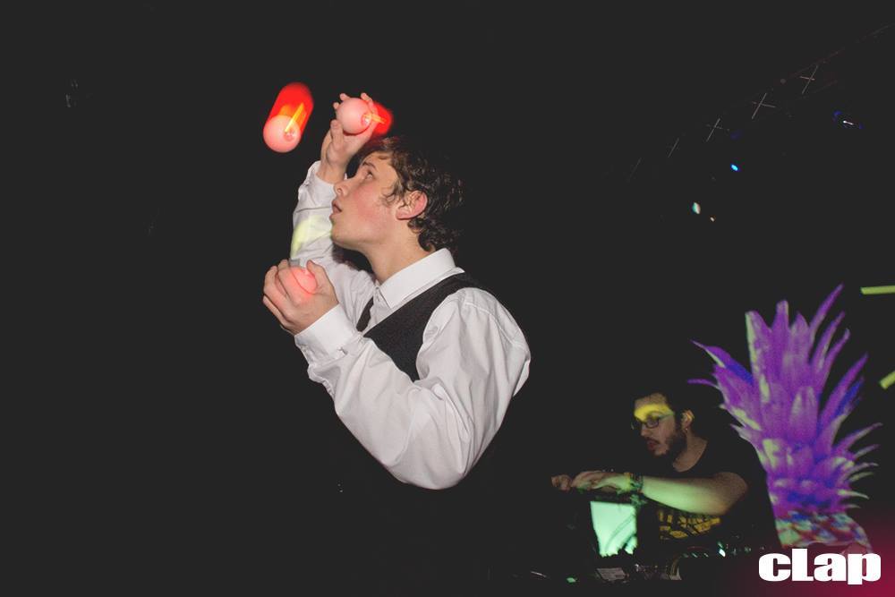 Gran festa Clap amb els nostres amics <a href="/DjSend0/">Dj send0</a> , Sergi Lopez Gry 2 Friends i <a href="/Ojo_BuenCubero/">Ojo De Buen Cubero</a> ,una nit per recordar!