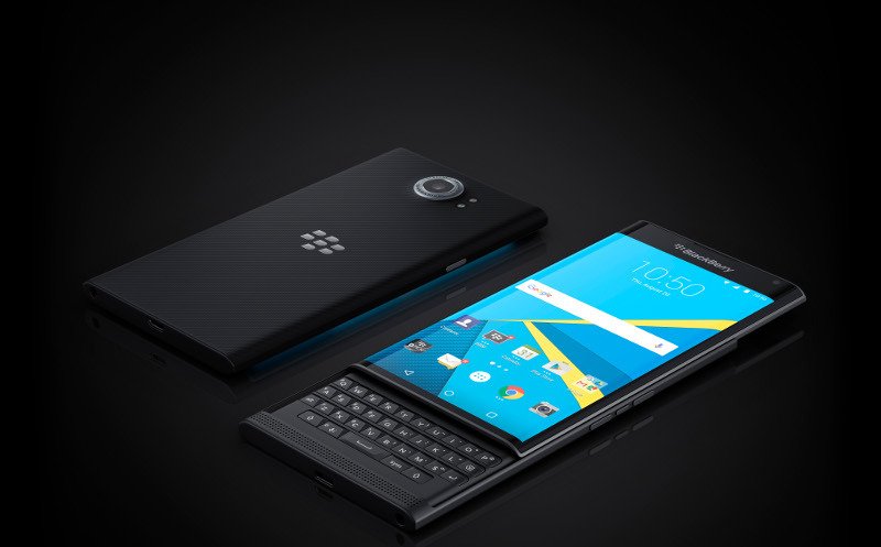 BlackBerry's tweet photo. "The king is back!" https://t.co/flauC671R3 #PRIV https://t.co/Ucs7WuTaEe