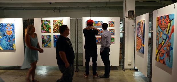 Butan_Official's tweet photo. Mars hosted his ‘Vivacity’ exhibition at Grayscale Gallery | City Of Gold fest 2015 flashbbacks #TaggedUpTuesday https://t.co/Kwy3Ur8gsl