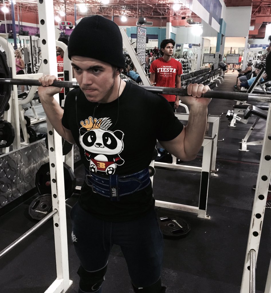 sammyguevara's tweet photo. Doing some #squats 5 by 5 with 275.
Repping my New Tee available Tomorrow!! #pandas #PandaSam https://t.co/gG597Lij2a