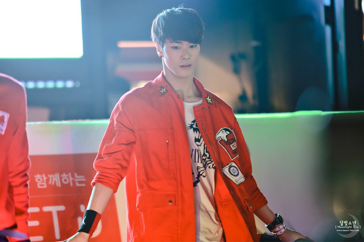 MOONBIN_COM tweet picture